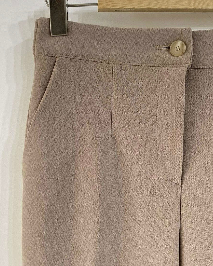 Hidden Banding Flared Slacks