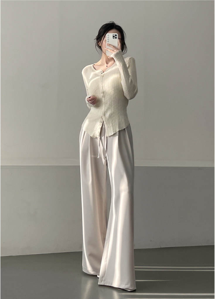 Two Pin-tuck Slacks