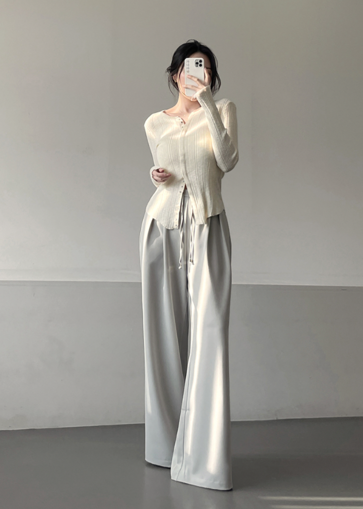 Two Pin-tuck Slacks