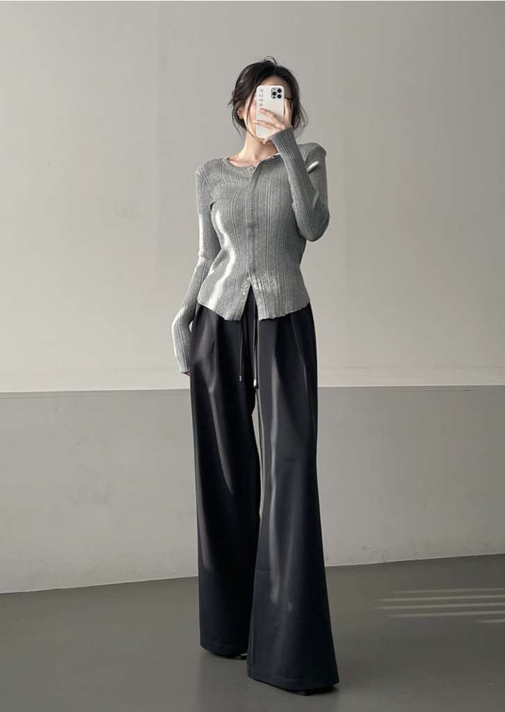 Two Pin-tuck Slacks